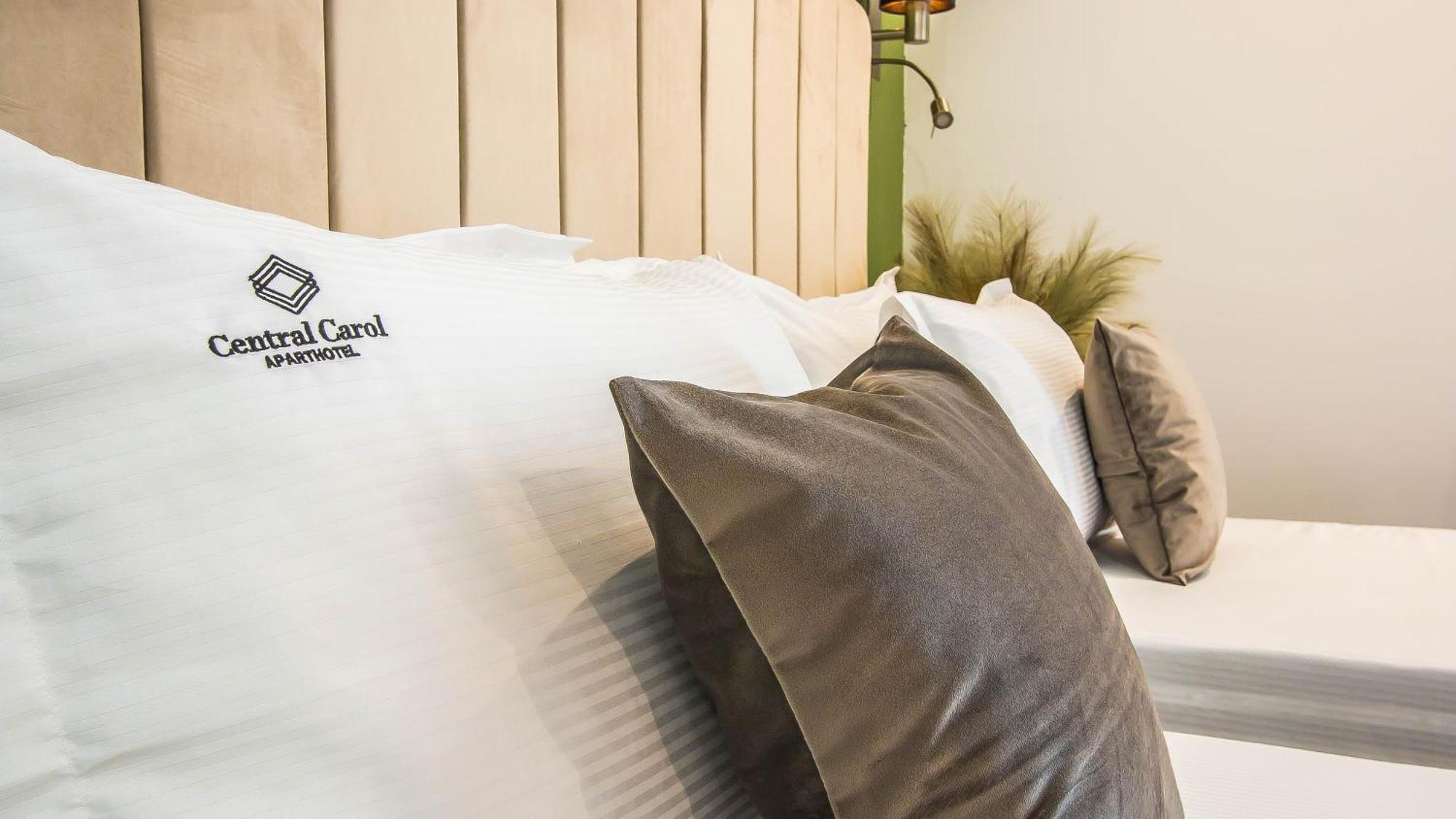 Central Carol Aparthotel 2 Бухарест Экстерьер фото