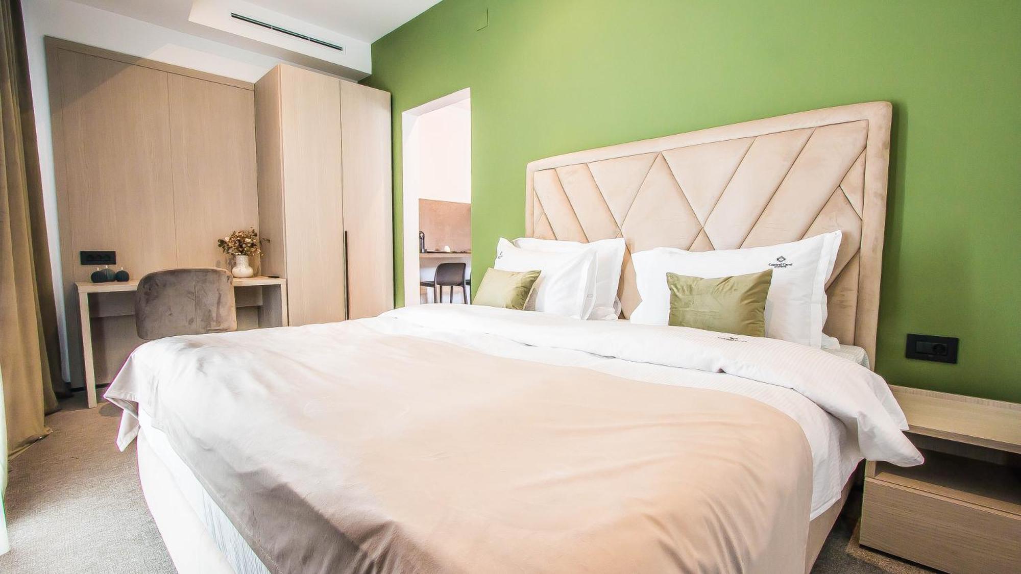 Central Carol Aparthotel 2 Бухарест Экстерьер фото