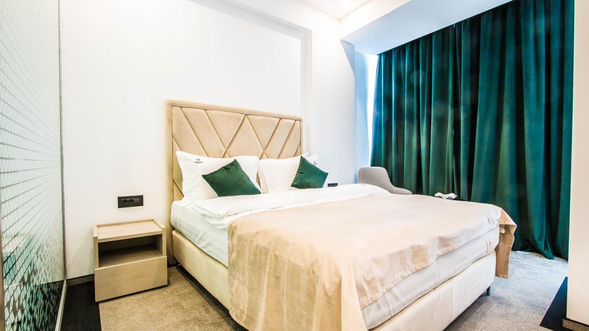 Central Carol Aparthotel 2 Бухарест Экстерьер фото